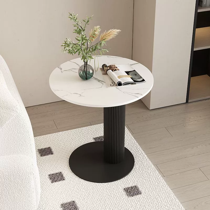 Итальянский высококачественный приставной столик из сланца, небольшой журнальный столик для гостиной, легкий роскошный прикроватный столик на балконе, простой мраморный угловой столик