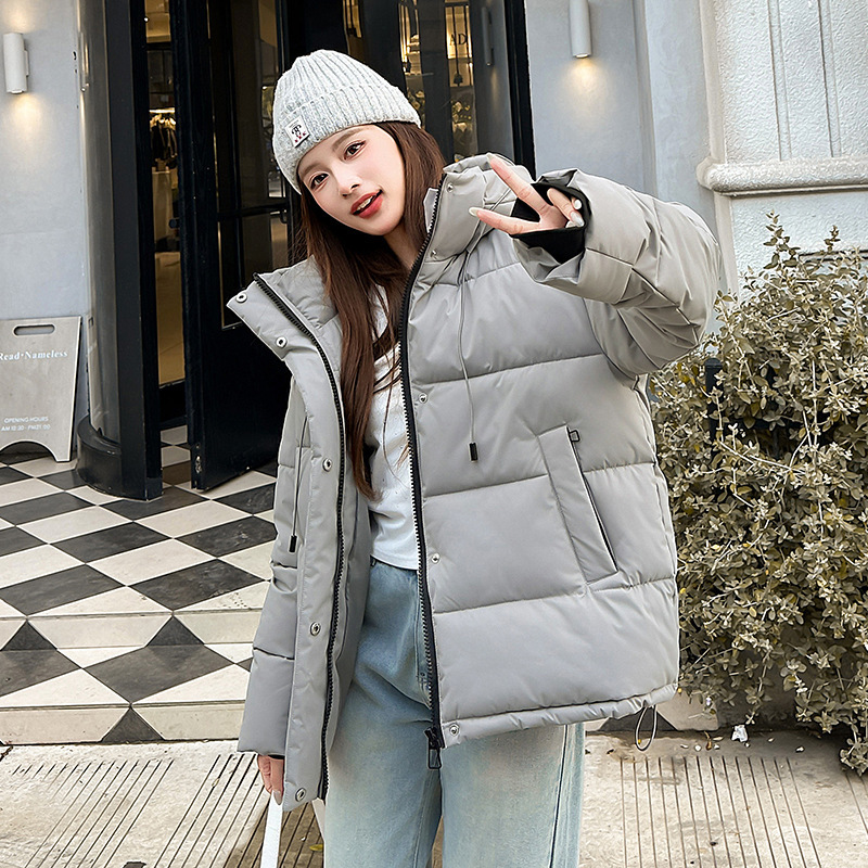 Ropa de algodón corta para mujeres 2025 invierno nuevo estilo coreano suelto plumón casual chaqueta de algodón gruesa