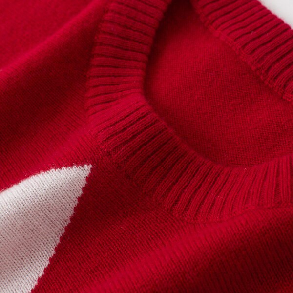 Cashmere knitted woolen base sweater with a round collar for leisure