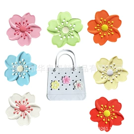 鞋辅件;包挂件;鞋扣