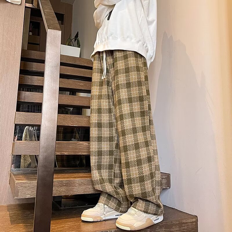 Retro green Japanese autumn trousers for leisure