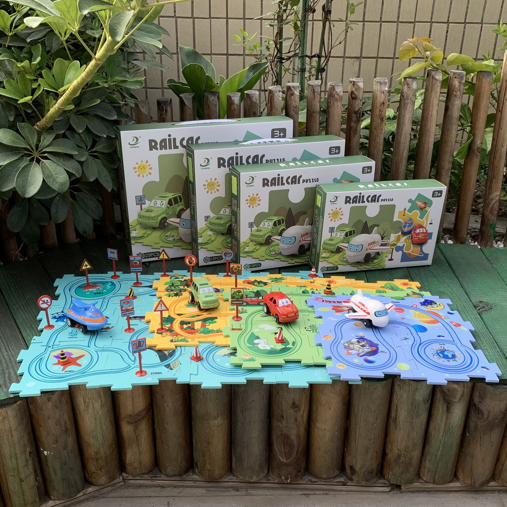 Niños plástico multi-funcional rompecabezas eléctrico coche de ferrocarril mini Road sign rompecabezas ensamblado juguete traje fábrica al por mayor