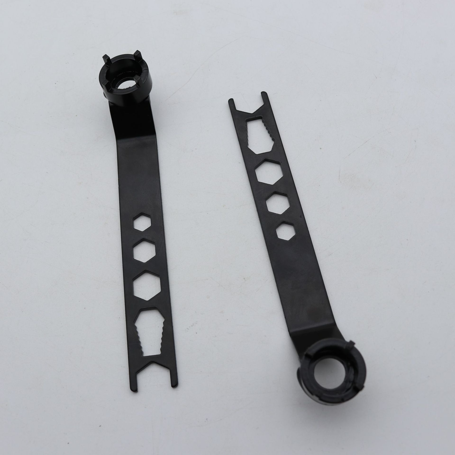 角磨机专用扳手砂轮机磨光机四爪调节拆卸扳手多功能加厚压板扳手