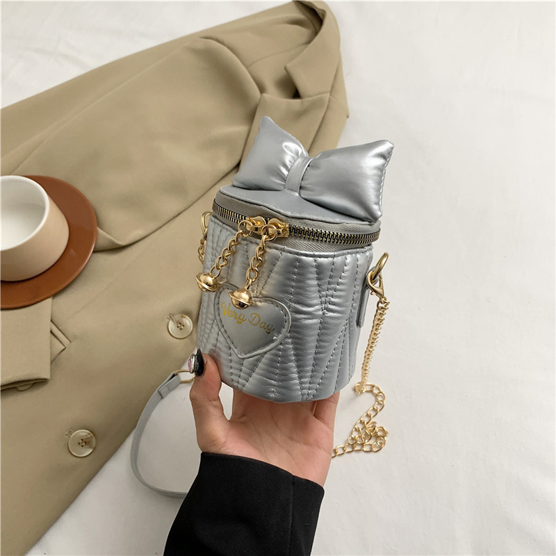 2025 primavera y verano estilo caliente moda casual niños dulces bolsa de gelatina mini bolso de mensajero de un solo hombro variedad al por mayor
