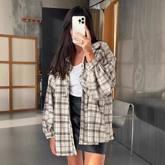 Spring and Summer 2025 Classic Vintage Check Shirt Women's Loose oversize Street Style Plaid Top Casual Women's Clothing