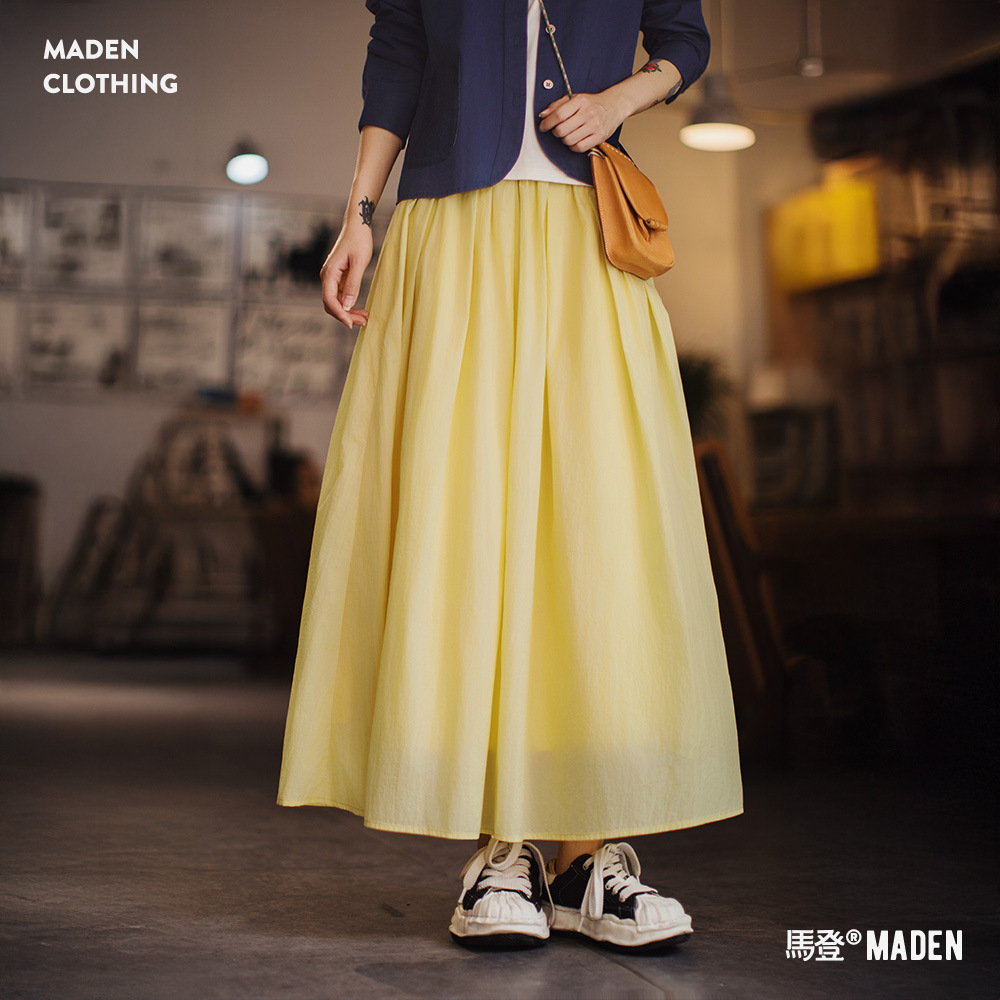 Yellow light and thin breathable long skirt