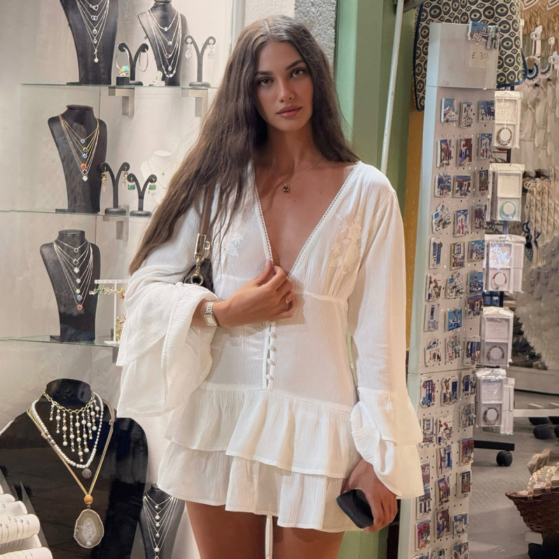 New French-Style V-Neck Embroidered Textured Short Dress with Ruffle Design, Slim Fit, Waist-Cinching Dress
