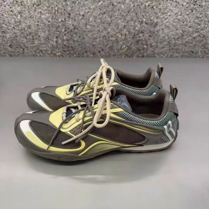 New 2026 Paris Summer Ultra-Lightweight Radar Gradient Lines Mesh Color-Blocked Sports Shoes for Men and Women New 2026 Paris Summer Ultra-Lightweight Radar Gradient Lines Mesh Color-Blocked Sports Shoes for Men and Women