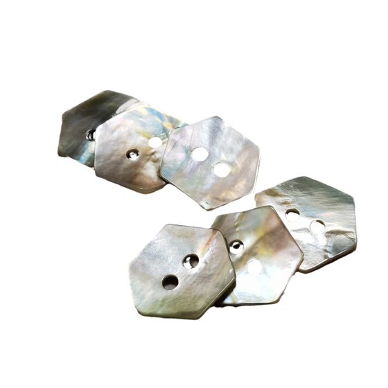 Japan Mars shell button two-hole button hexagonal factory spot