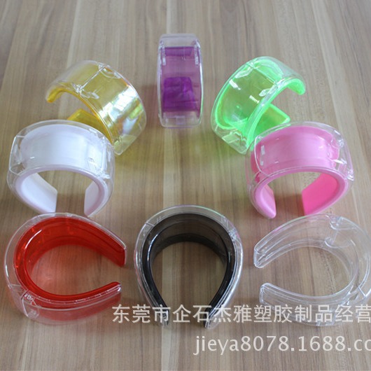 厂家供应 新款塑料C形透明手表包装盒 时尚运动手表盒子