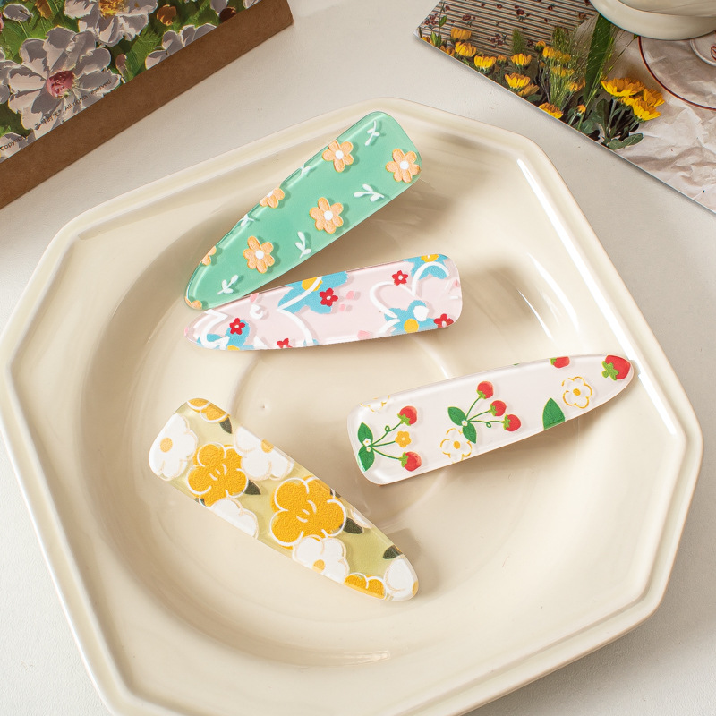 10g Weight Hair Clip Hair Accessories Type 1 Piece Quantity Holiday, Daily Occasion Acrylic Material Plumeria Pattern All Seasons Season Women's Gender Sweet, Pastoral Style Sweet Pastoral Women's Plumeria Acrylic Hair Clip 6