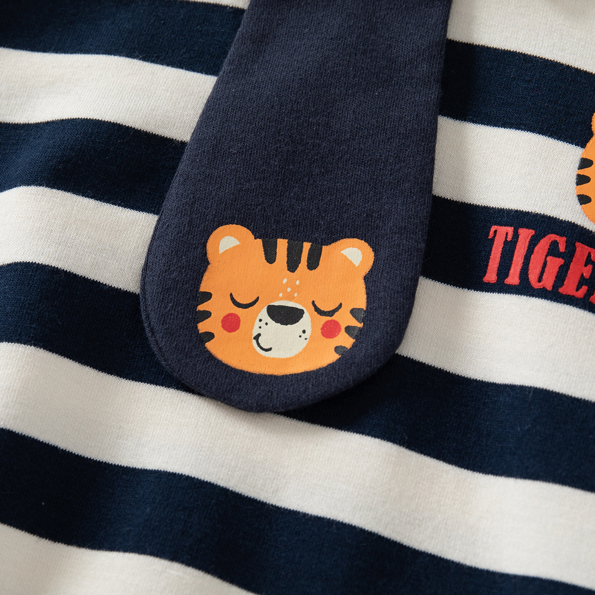 Pull enfant rayé avec col et cravate sweat-shirt manches longues_voghion.com