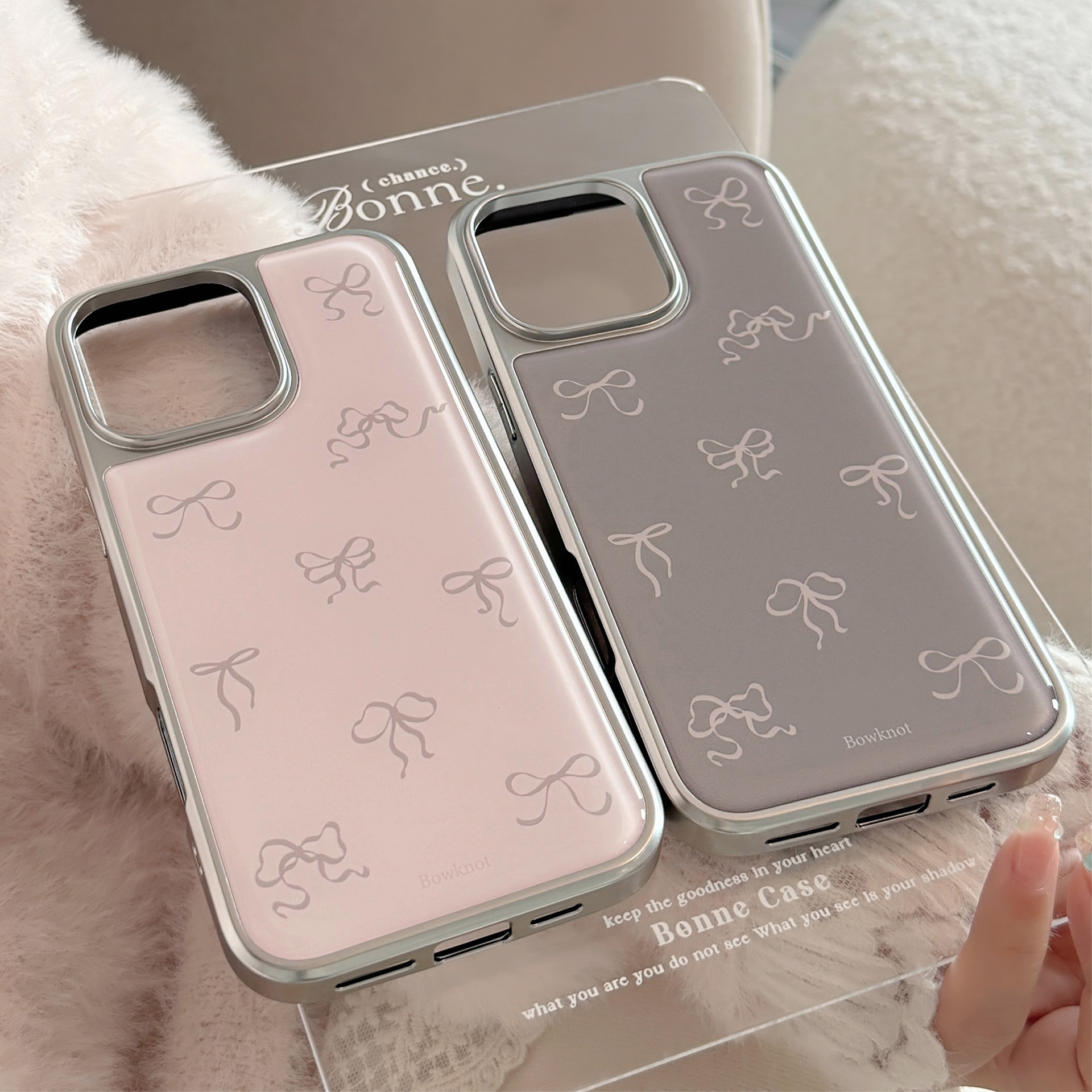 Funda para Teléfono Estilo Coreano con Lazo, Compatible con iPhone 16, 15 Pro Max, iPhone 14 de Resina, 17 Nicho Huawei