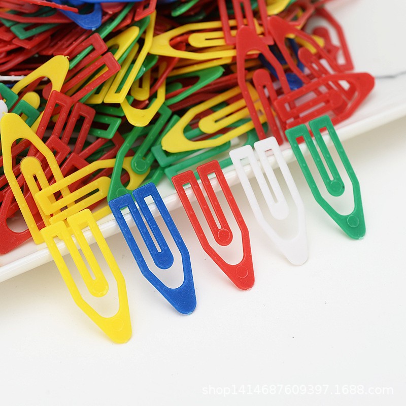 Creative plastic arrow