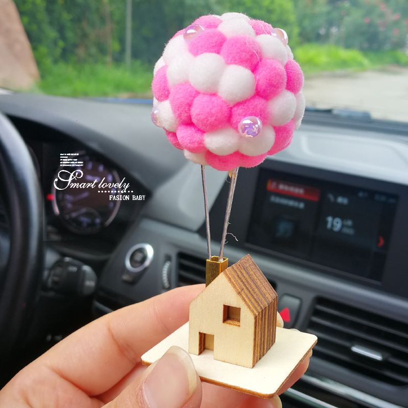 Adornos de coche Flying House Globo Coche Chica Corazón Peluche Lindo Interior Accesorios Adornos Globos Creativos Red de Internet