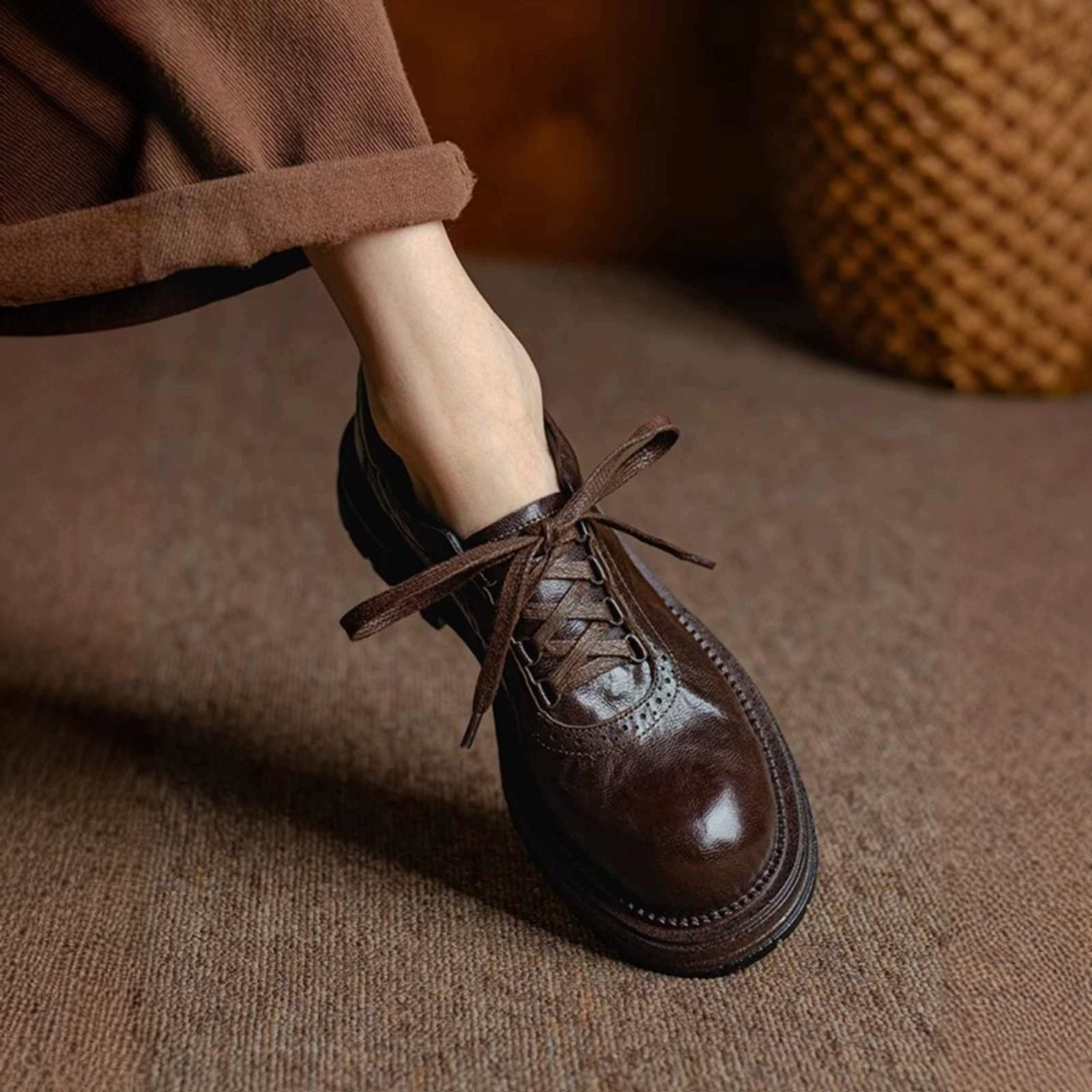 В наличии: Женские туфли из мягкой кожи во французском стиле на толстой подошве, весна-осень 2025, новые черные кожаные туфли в британском стиле для женщин