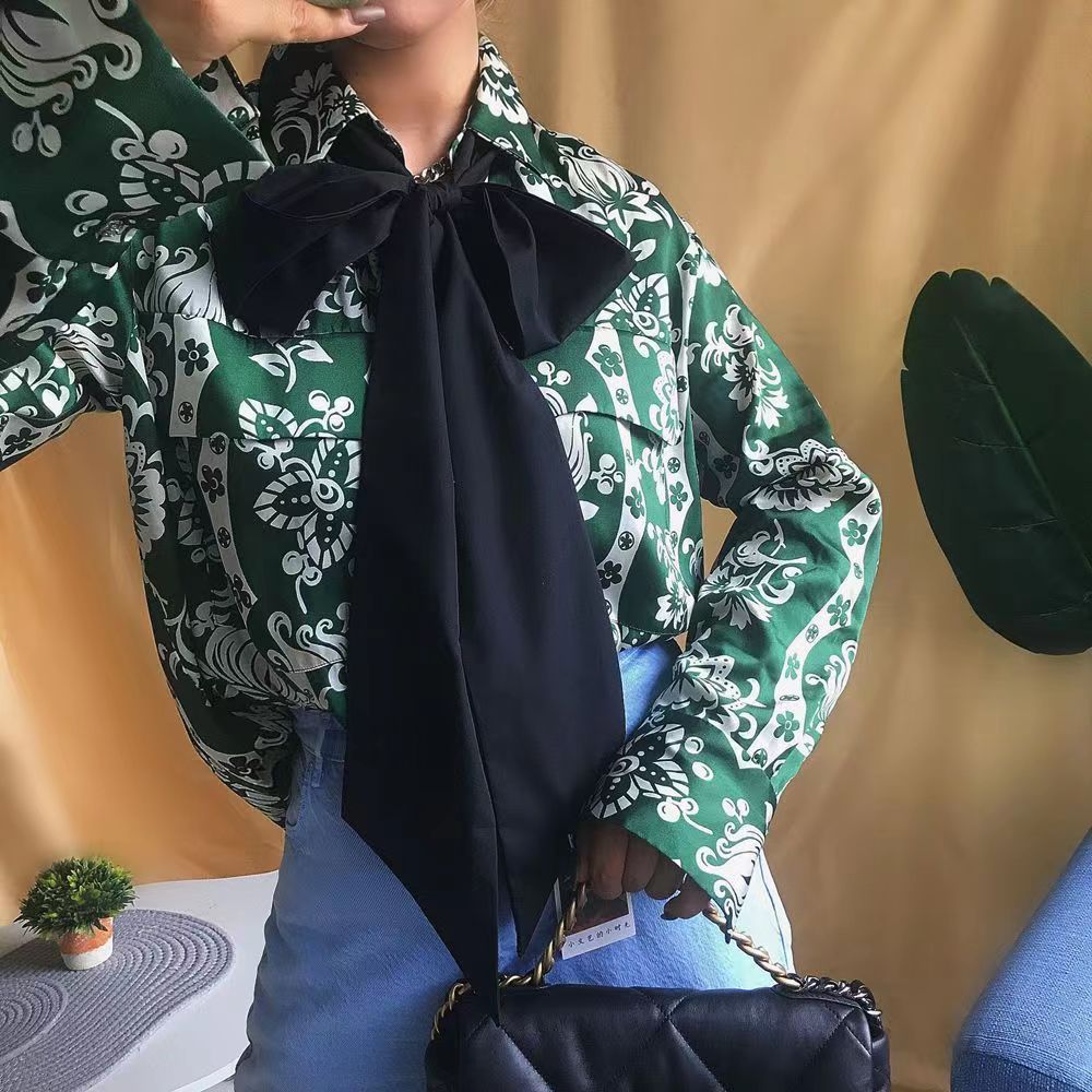 검은 나비 넥타이