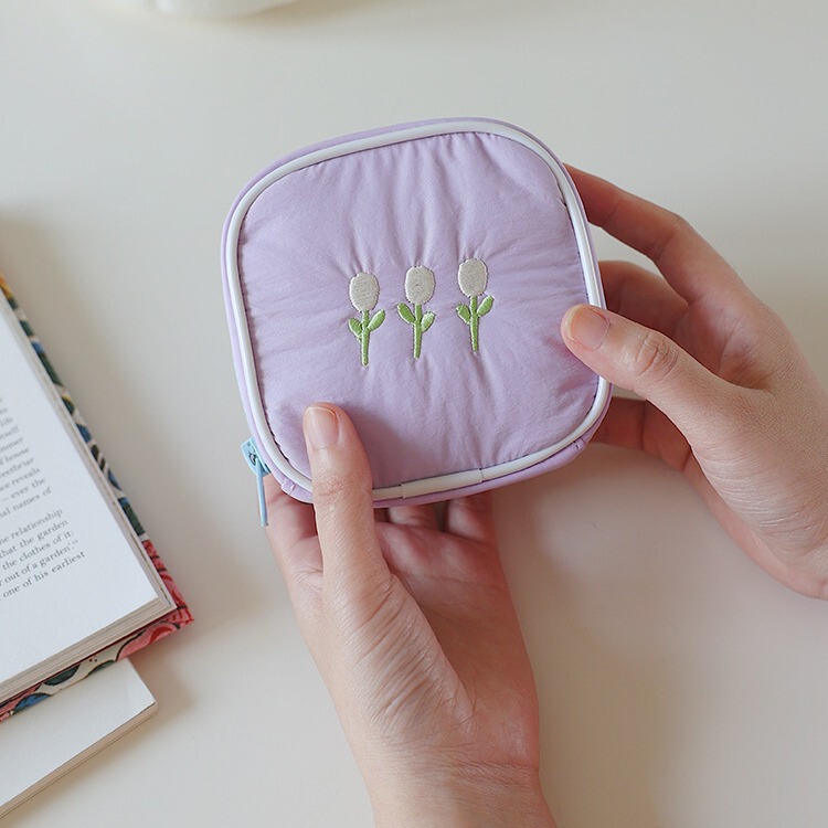 Korean Style Ins Stereo Headset Data Cable Storage Bag Cute Square Clutch Bag Women's Portable Red Bag Coin Purse