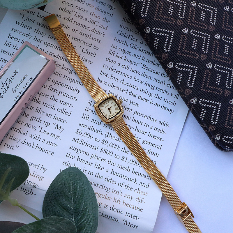 골드 쉘 베이지 얼굴 B