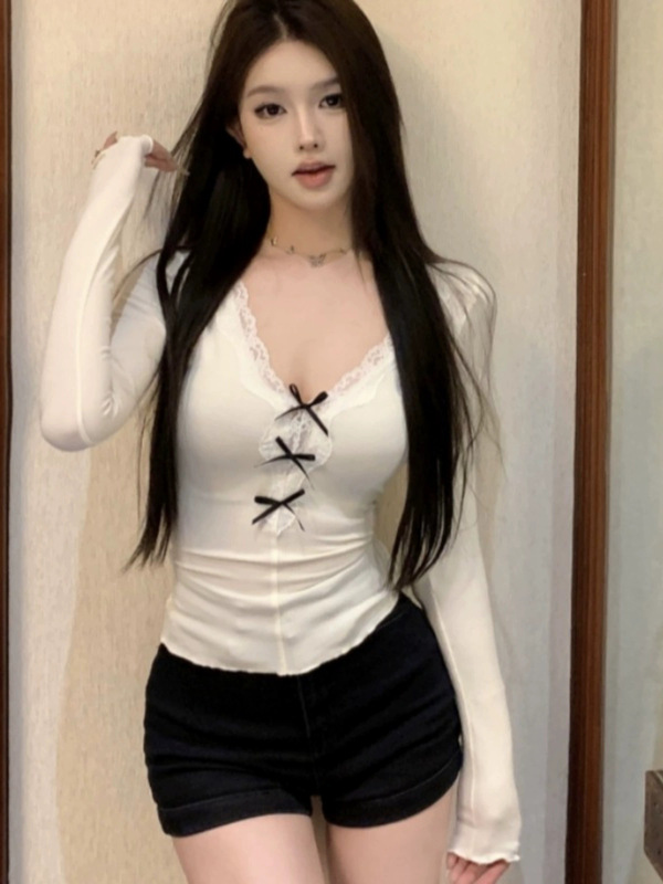 V领蕾丝长袖T恤女春秋季高级感修身甜辣妹上衣内搭打底衫外贸批发|undefined