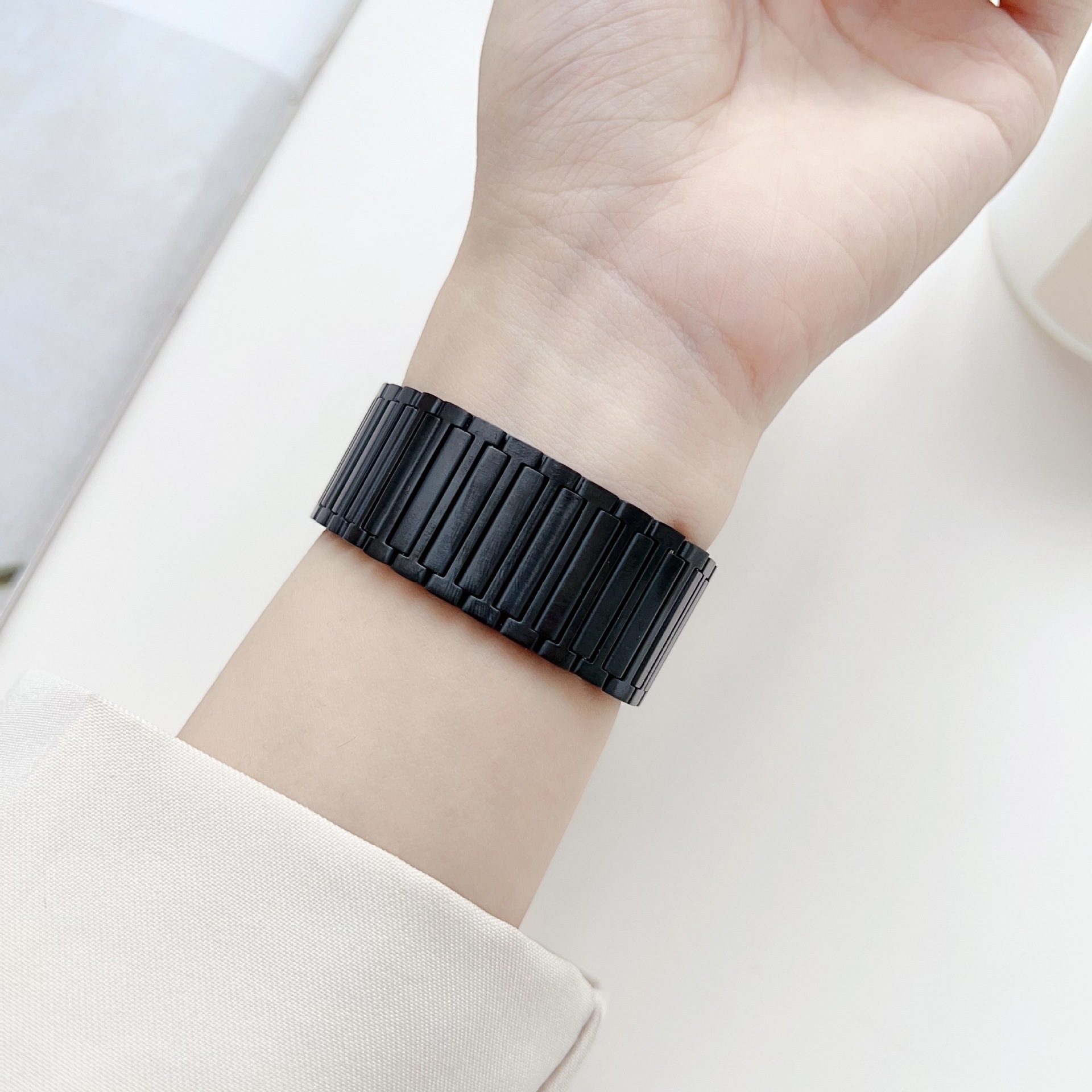 Simple Style Solid Color Stainless Steel IPhone Watch Strap display picture 6