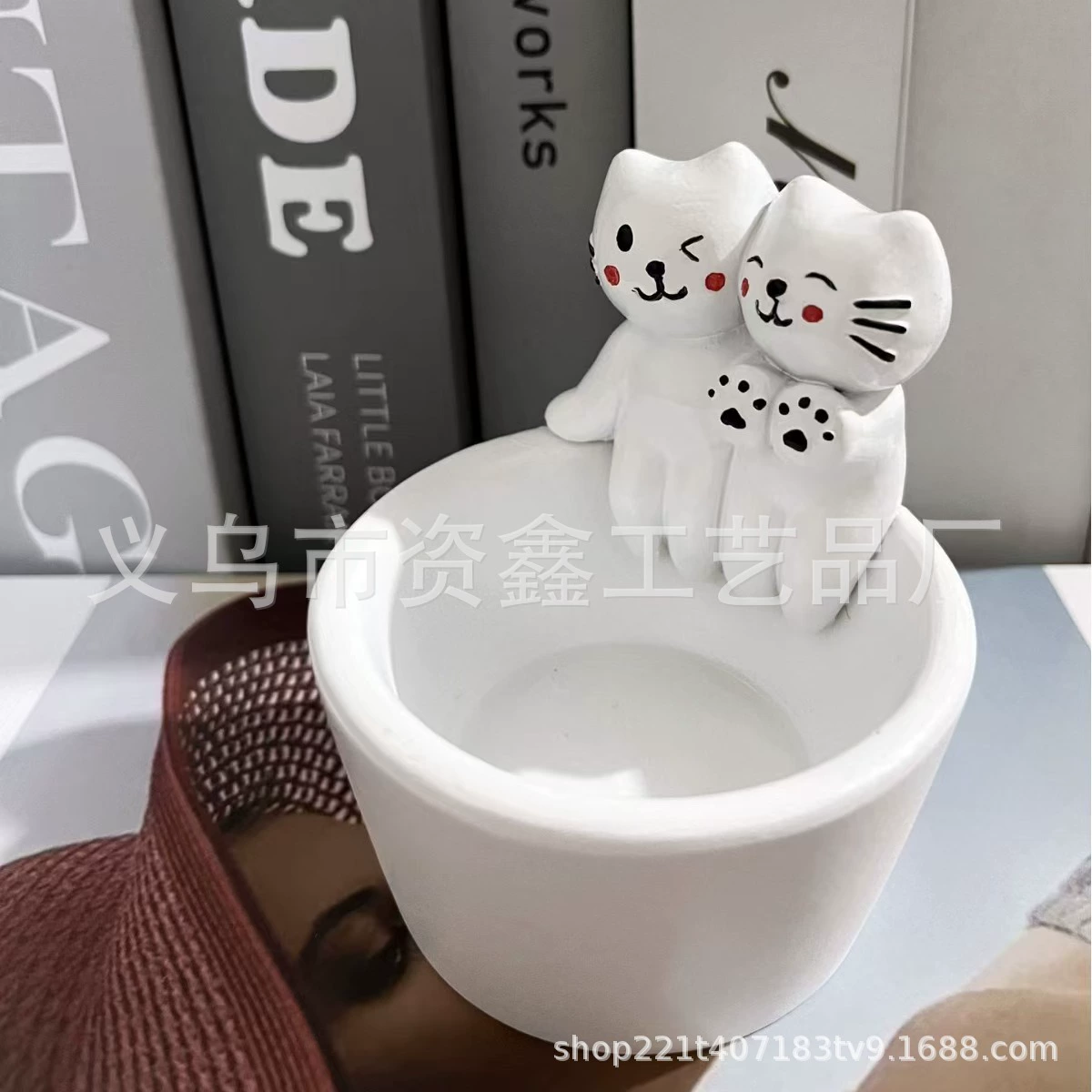 [Кроссбортовый новый Cartoon Kitten Candle Holder 卡通猫咪蜡烛台 树脂工艺品]
