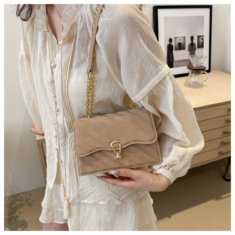 Bella, alla moda, casual, borsa a tracolla da donna con catena a croce diagonale semplice 2024, nuova tendenza, piccola borsa quadrata_voghion.com