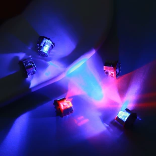 Вибромигающий LED-механизм для светящихся игрушек
