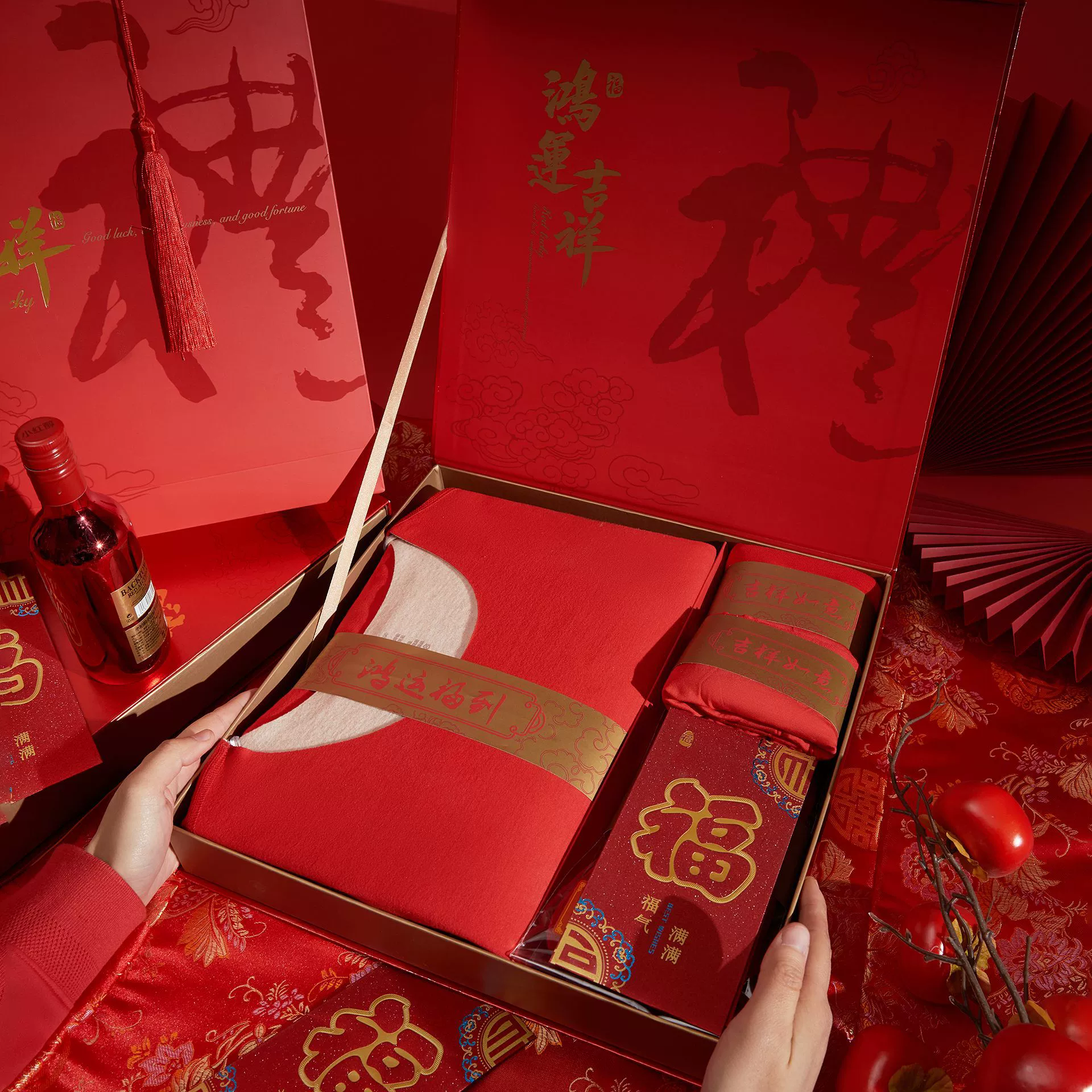 Термобелье Hongyun De Rong класса А, мужской термовест из кашемира и шелка, красная одежда, женский подарочный набор к весеннему фестивалю, восьмикомпонентный комплект