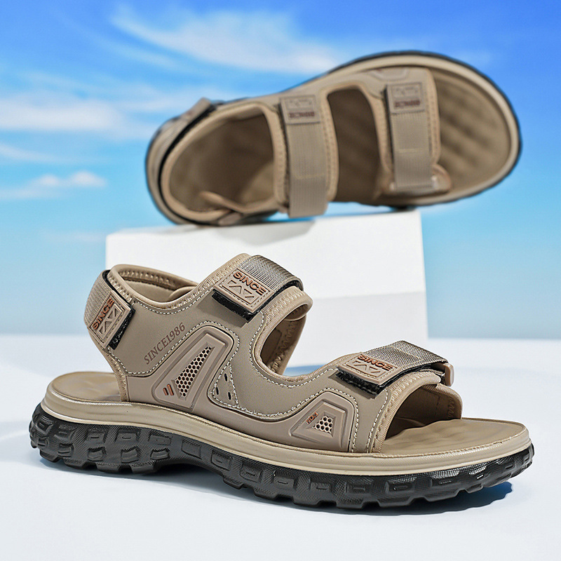 La nueva tendencia de los hombres en la primavera y el verano de 2025, las sandalias de velcro para hombres casuales y versátiles, transpirables y cómodas para todos los días