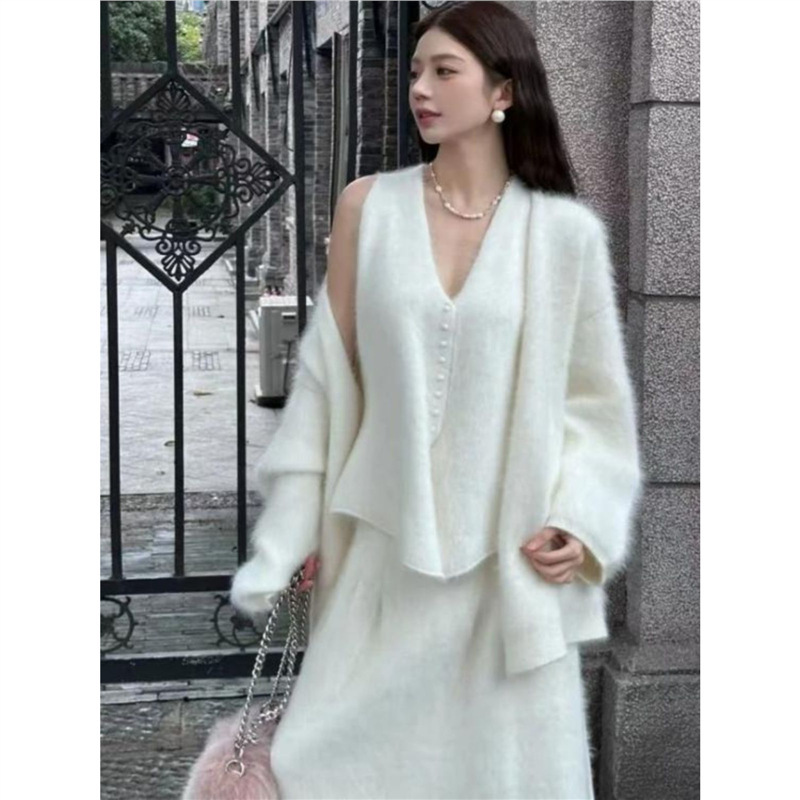 Three-Dimensional Cable Doll Collar Versatile Sweater for Women 2024 Autum New High Weight Atmosphere Long Knitted Cardigan