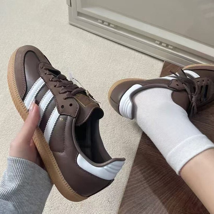 Maroon Gold Metallic酒红色SAMBA情侣T头德训鞋女OG低帮运动鞋男|undefined