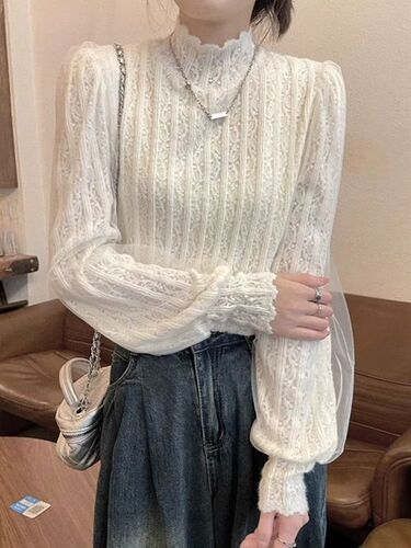Semi-high-neck lace base shirt for women's autumn and winter new style interior with velvet thick lanterns, long-sleeved shirt