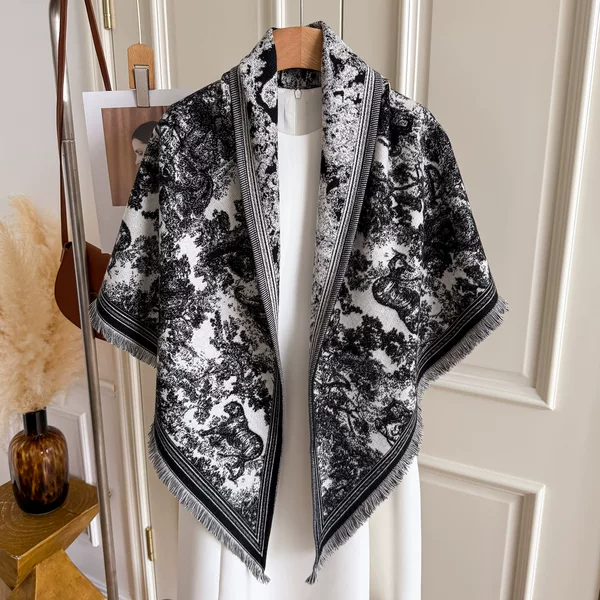 Winter Thickened Trendy Jacquard Herringbone Triangle Scarf Korean Style Women's Professional Accessory Shawl