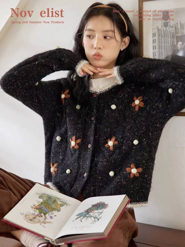 高级感刺绣毛衣女2025新款秋冬韩系女装上衣简约宽松长袖针织开衫|undefined