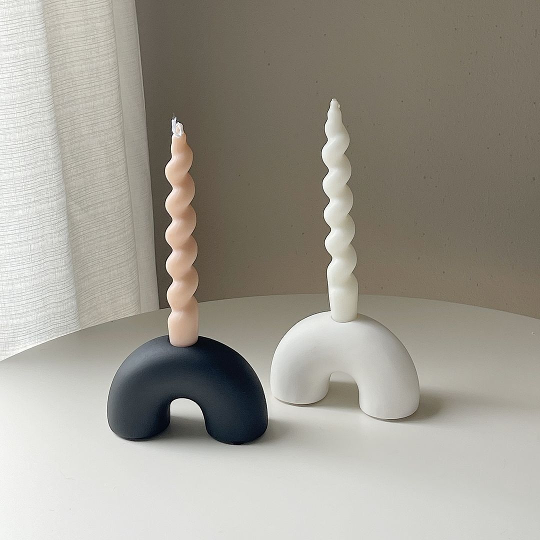 Ins adornos de candelabro geométrico de cerámica creativa negro y blanco retro medieval wabi-jild decoración de candelabro para el hogar