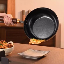 Zhangqiu 망치 패턴 작은 Wok 단조 철 냄비 가정용 라운드 플랫 하단 스틱 팬 두꺼운 고온 방지 요리