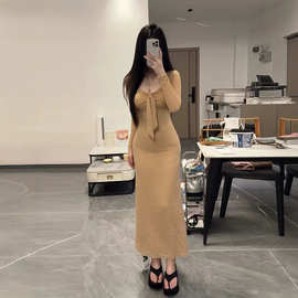 纯欲风辣妹带胸垫吊带连衣裙女秋季新款修身显瘦蕾丝长裙长袖开衫