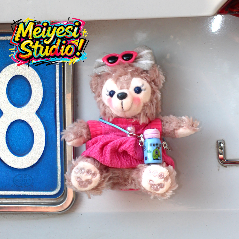 Cute Bear Car Colgante trasero Decoración trasera maletero Muñeco Decoración exterior del coche Decoración del coche Mujer