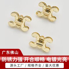 佛山厂家锌合金双C拧锁箱包手袋五金配件浅金色装饰锁包包装饰扣