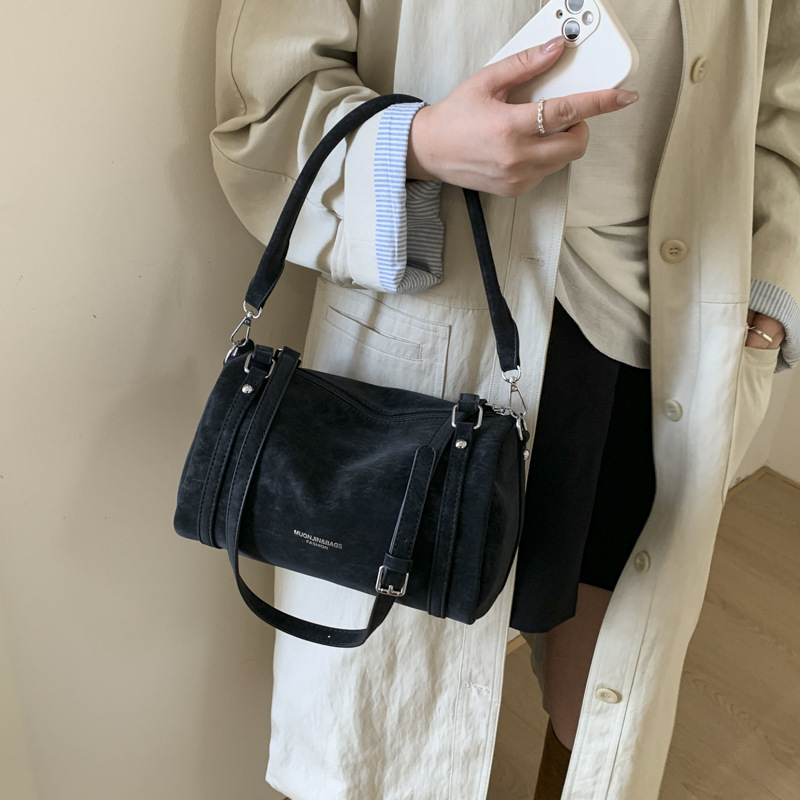 高级感小众包包女秋冬2025新款百搭斜挎包休闲爆款ins单肩枕头包|undefined