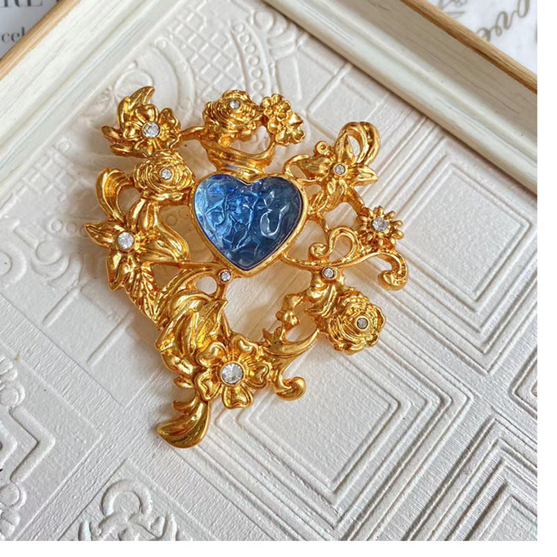 Retro Flower Alloy Gold Plated Rhinestones Glass Womenu0027S Brooches