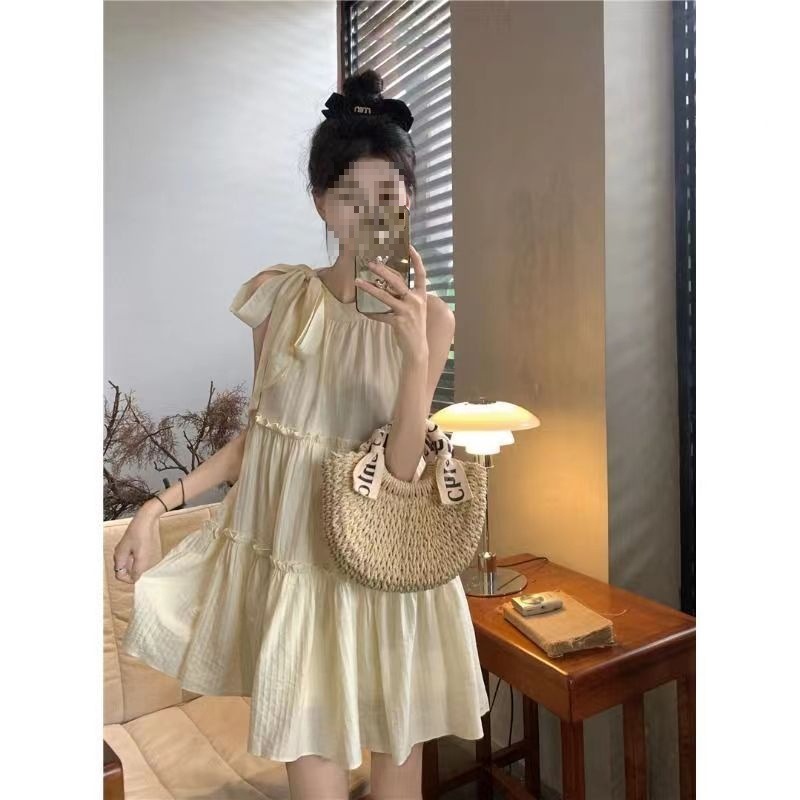 少女的心事 气质乖乖法式无袖挖肩挂脖连衣裙字白色公主裙