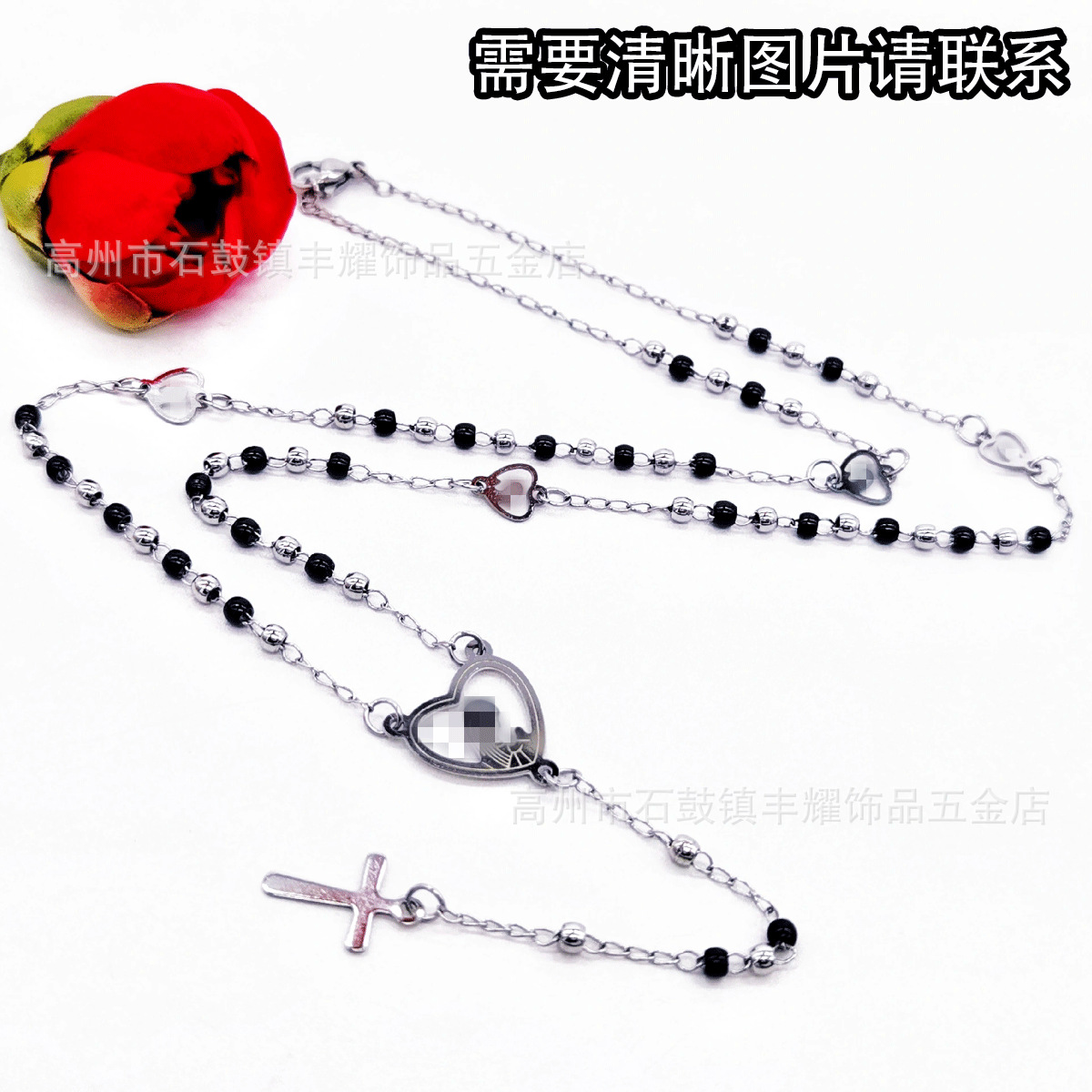 (3M acessorios en forma de corazón) un collar de 3mm de cuentas de acero inoxidable tallado en la salida de la cruz