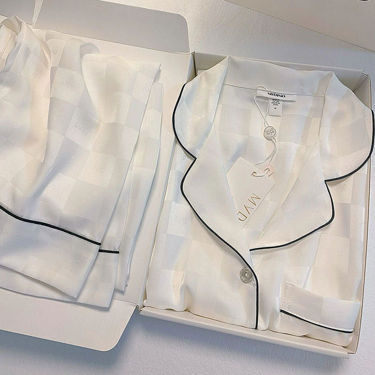 [더블 길이] 자카드 체크 무늬 화이트