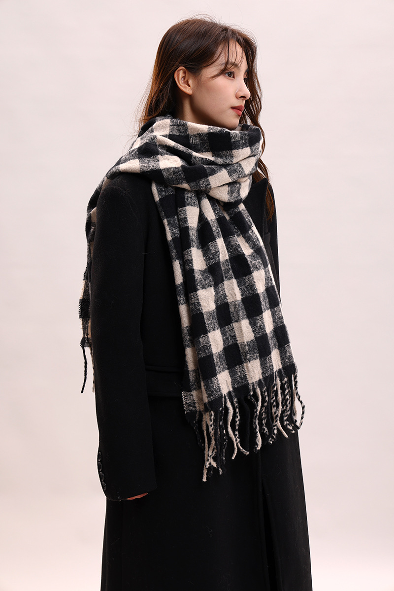 Sciarpa a quadri da donna autunno inverno sensazione avanzata spessa e calda collo frangia versatile studente moda INS_voghion.com