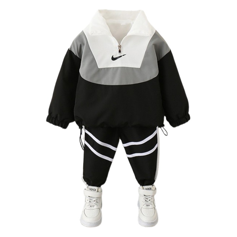 Conjunto de otoño para niños, nueva ropa de moda infantil para el otoño de 2026, conjunto deportivo de dos piezas con bloques de color.
