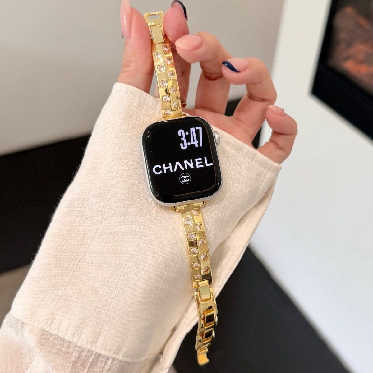 Suitable for S11 Watch Strap Apple 1-10 Generation Flash Diamond Square Watch Chain Xiaomi 10/9/8 Wrist Strap Female Fit4/3 Huawei 9