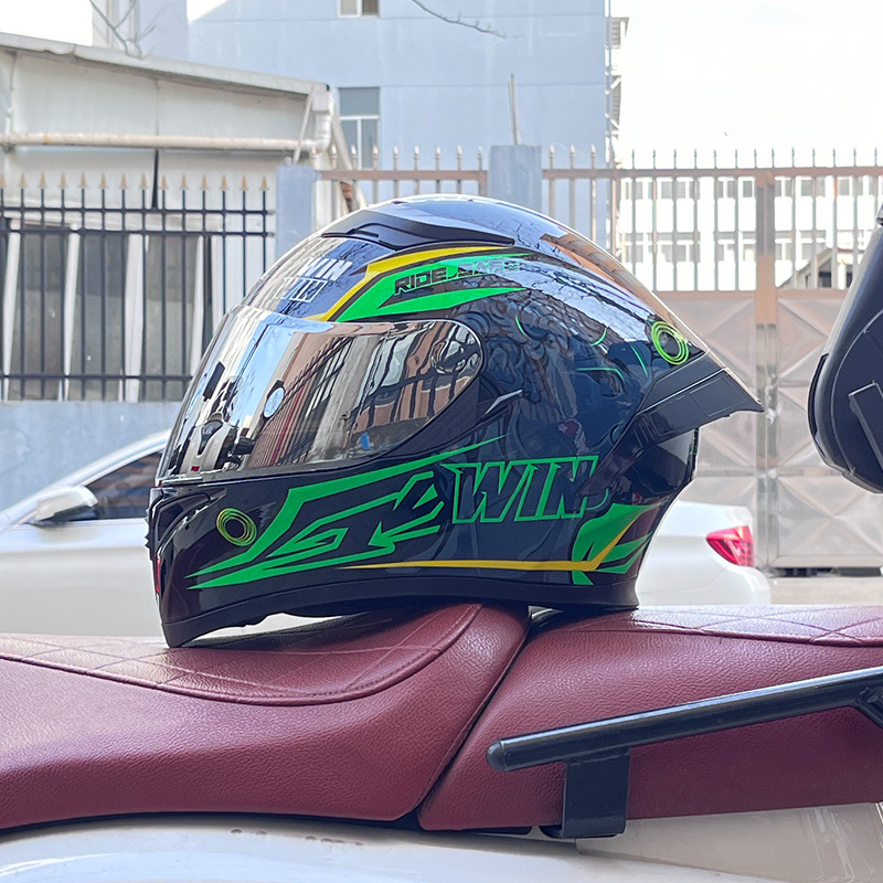 El casco completo del casco de la cola grande de la motocicleta Jiekai se puede instalar con auriculares Bluetooth