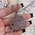 Full rhinestone elephant + 3.0*70cm pearl chain